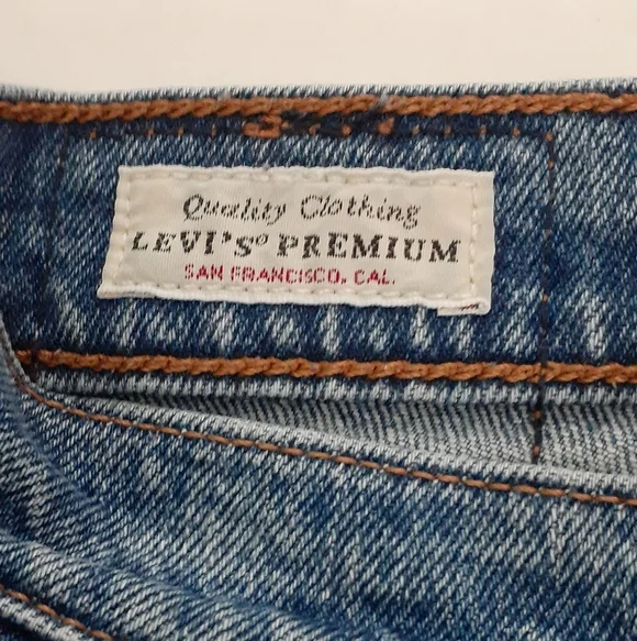 LEVI'S WEDGIE Size 26 Blue Very Good Condition. - Picture 3 of 9